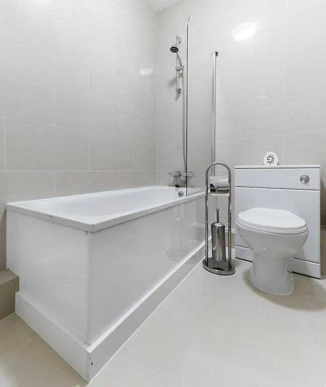 Commercial House London