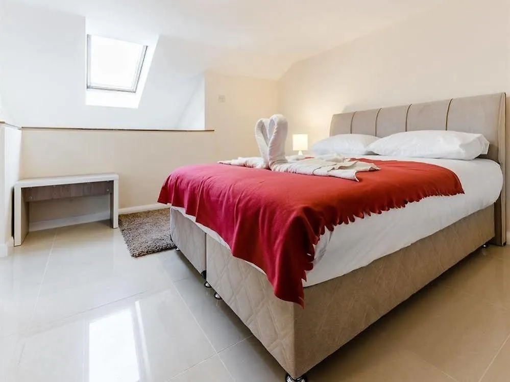 Commercial House London