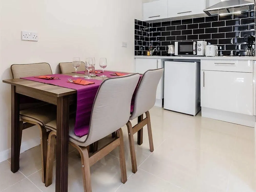 Commercial House London Aparthotel
