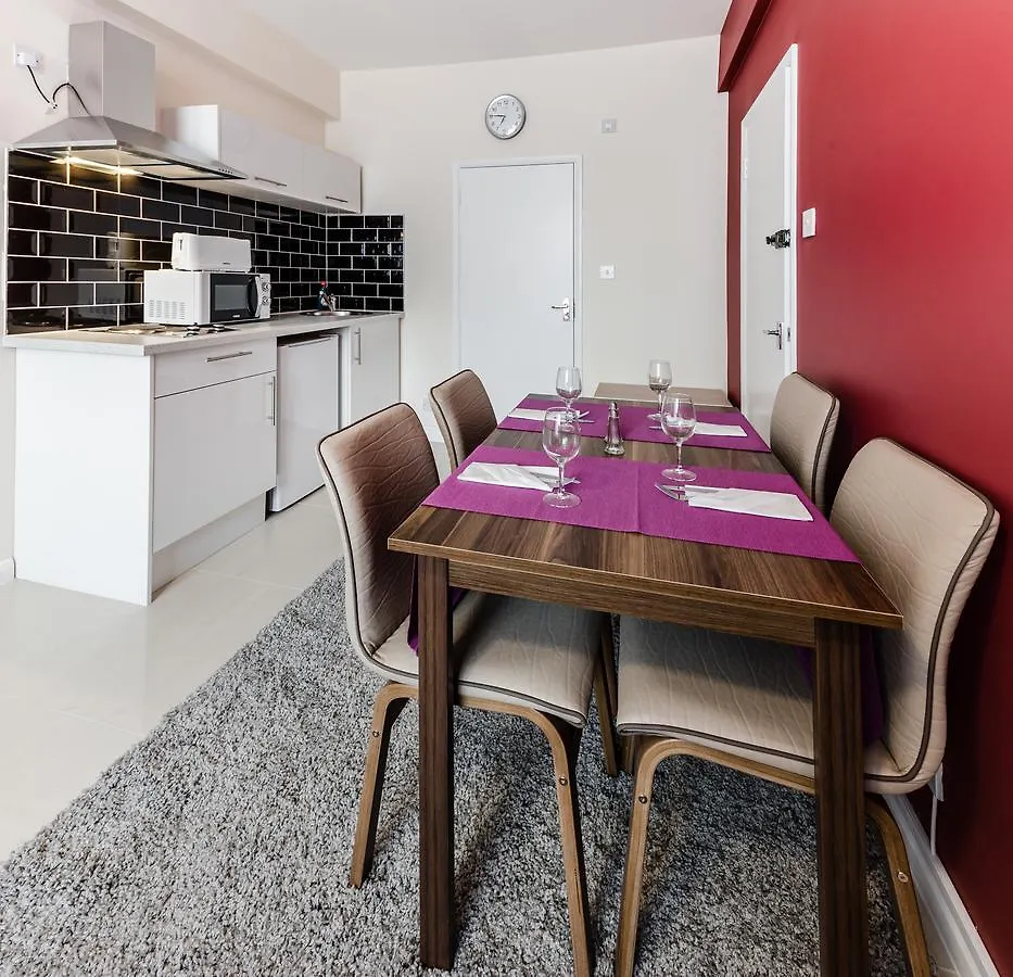 Commercial House London