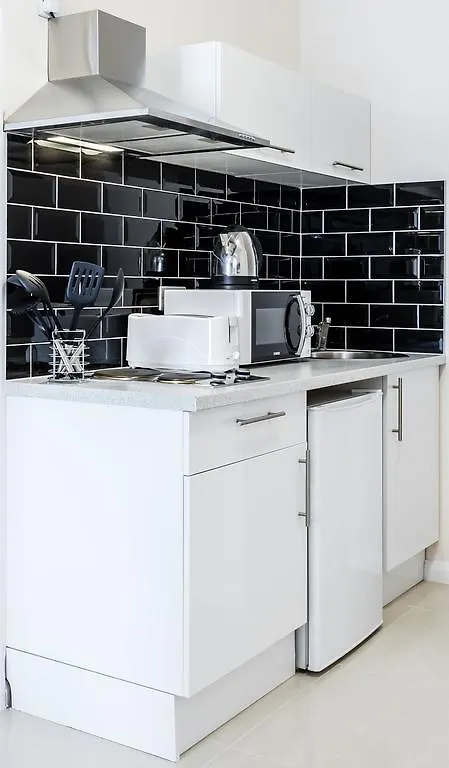 Commercial House London